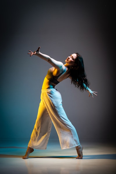 bailar — dance