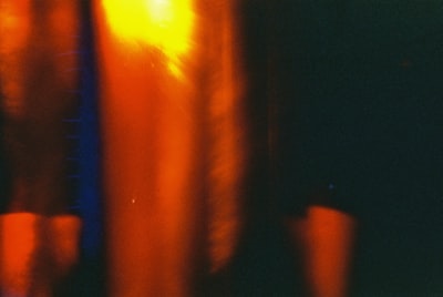 гореть — burns