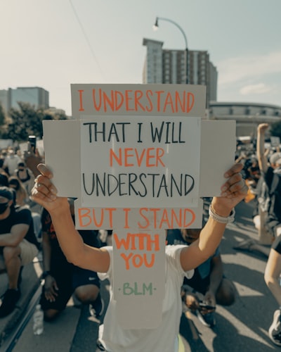 я не понимаю — I don't understand