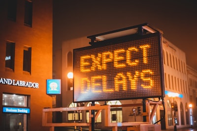 задержка — delay