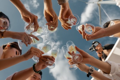 будем здоровы — Cheers