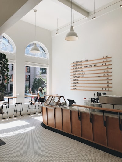 cafétéria — cafeteria