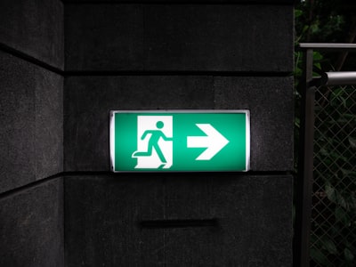 выход — exit